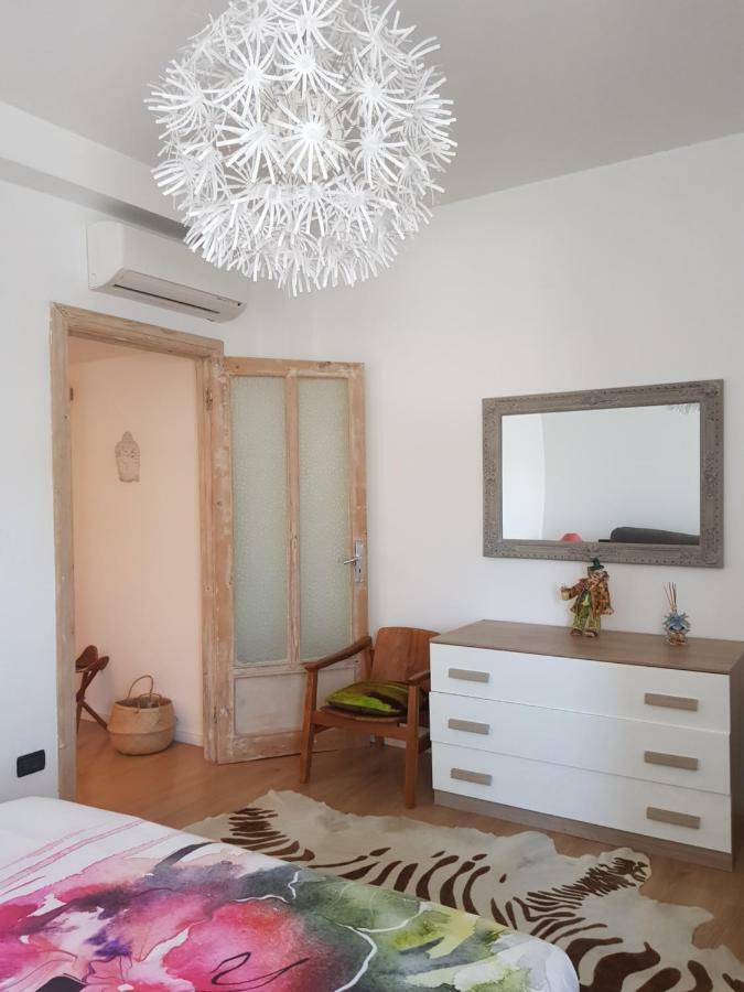 Romantica Fuga Con Vista Panoramica Sulla Citta Di Savona Apartment Екстериор снимка